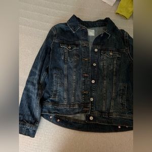 Jean jacket. Never worn size womens L